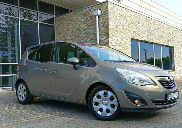Opel Meriva cena 24700 przebieg: 111000, rok produkcji 2011 z Nieszawa małe 326